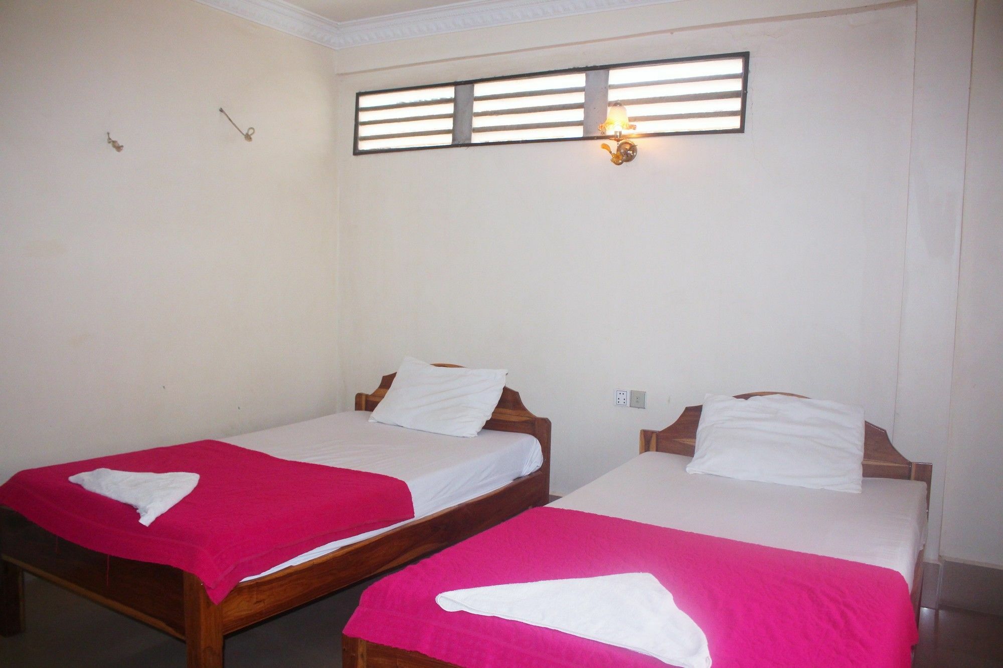 Shang Hai Guesthouse Battambang Eksteriør billede